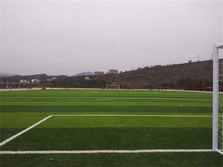 重慶石柱中學(xué)施工完成8000方